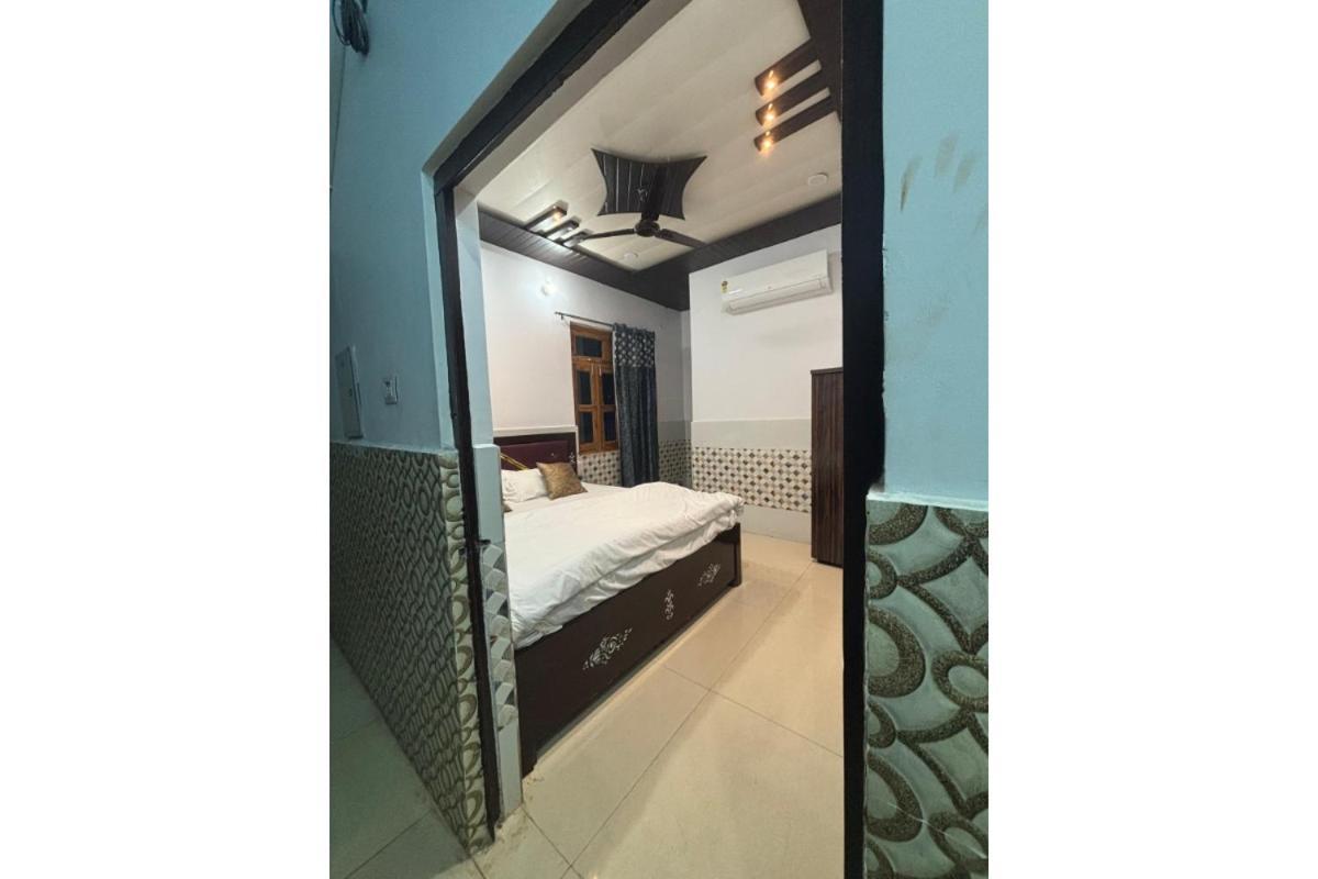 Rudra Inn Ayodhya Exterior photo